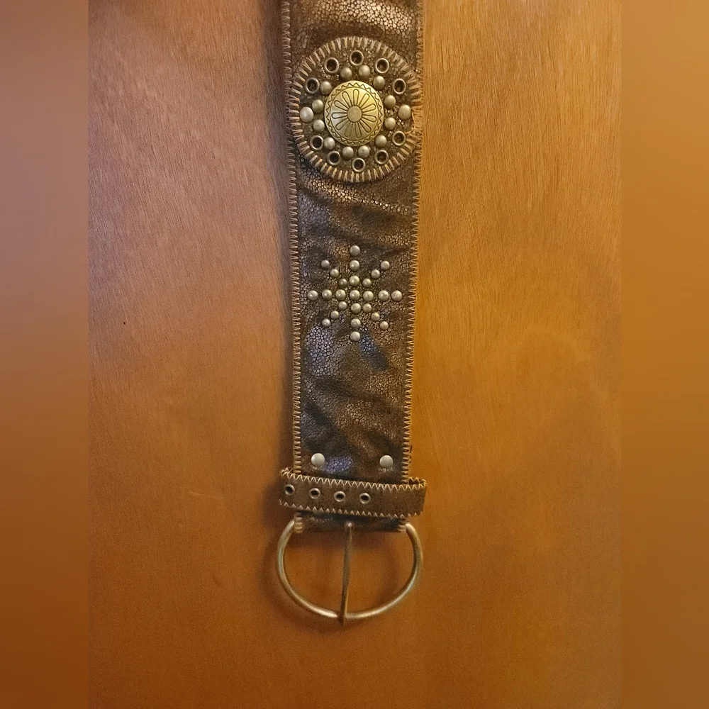 Rustic Pattern Belt - Picture 3 of 4